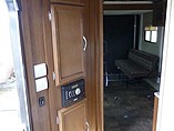 2016 Coachmen Freedom Express Photo #23