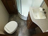 2016 Coachmen Freedom Express Photo #31