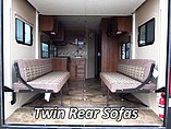 2016 Coachmen Freedom Express Photo #6