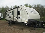 2016 Coachmen Freedom Express Photo #17