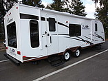 2010 Coachmen Freedom Express Photo #9