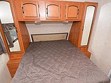 2010 Coachmen Freedom Express Photo #13