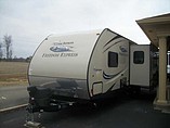 2015 Coachmen Freedom Express Photo #2