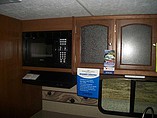 2015 Coachmen Freedom Express Photo #11