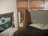2015 Coachmen Freedom Express Photo #22