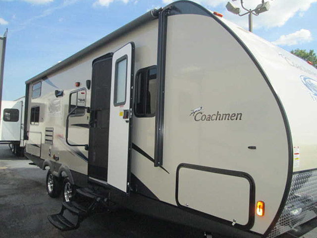 15 Coachmen Freedom Express