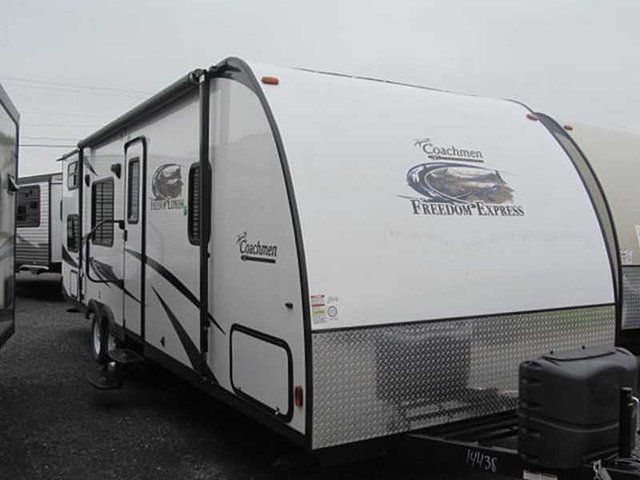 2014 Coachmen Freedom Express Photo