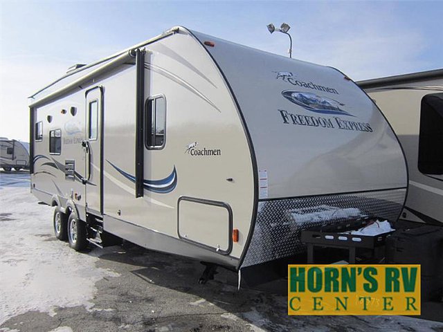 2015 Coachmen Freedom Express Photo