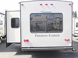 2015 Coachmen Freedom Express Photo #21