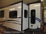 2015 Coachmen Freedom Express Photo #24