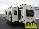 2015 Coachmen Freedom Express Photo #3