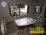 2015 Coachmen Freedom Express Photo #8