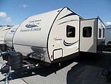 2015 Coachmen Freedom Express Photo #4