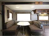 2015 Coachmen Freedom Express Photo #10