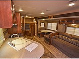 2015 Coachmen Freedom Express Photo #3