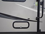 2015 Coachmen Freedom Express Photo #11
