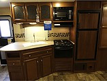 2015 Coachmen Freedom Express Photo #23