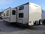2015 Coachmen Freedom Express Photo #4