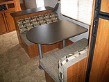 2010 Coachmen Freedom Express Photo #8