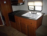 2010 Coachmen Freedom Express Photo #9