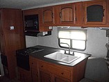 2010 Coachmen Freedom Express Photo #10