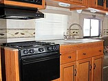 2011 Coachmen Freedom Express Photo #17