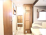 2015 Coachmen Freedom Express Photo #7