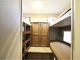 2015 Coachmen Freedom Express Photo #8