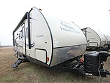 2015 Coachmen Freedom Express Photo #16