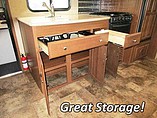 2016 Coachmen Freedom Express Photo #7