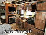 2016 Coachmen Freedom Express Photo #17