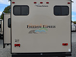 2016 Coachmen Freedom Express Photo #6