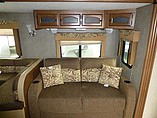 2015 Coachmen Freedom Express Photo #18