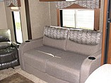 2015 Coachmen Freedom Express Photo #9