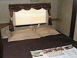 2015 Coachmen Freedom Express Photo #17