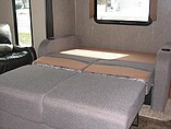 2015 Coachmen Freedom Express Photo #24