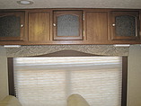 2015 Coachmen Freedom Express Photo #20