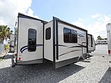 2016 Coachmen Freedom Express Photo #7