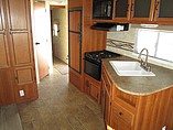 2012 Coachmen Freedom Express Photo #9