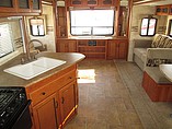 2012 Coachmen Freedom Express Photo #13