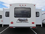2012 Coachmen Freedom Express Photo #19