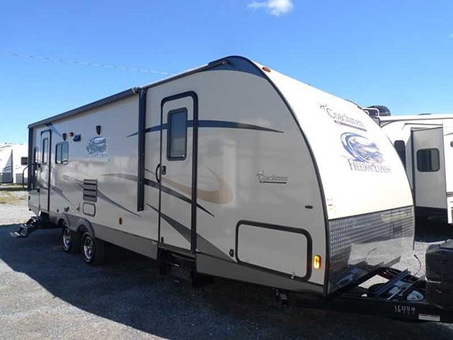 2015 Coachmen Freedom Express Photo