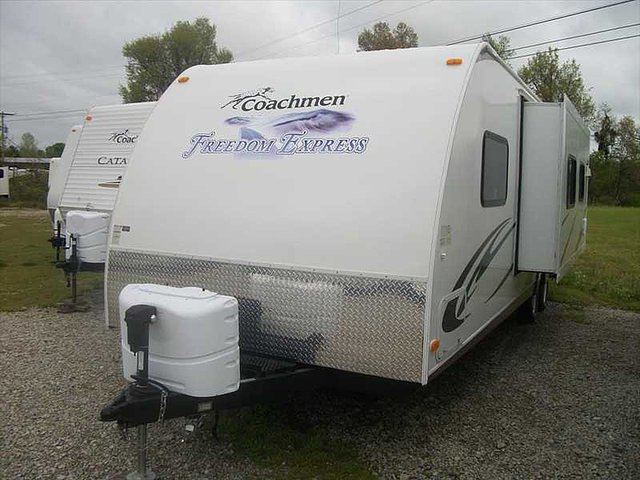 10 Coachmen Freedom Express