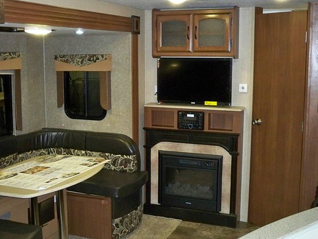 14 Coachmen Freedom Express