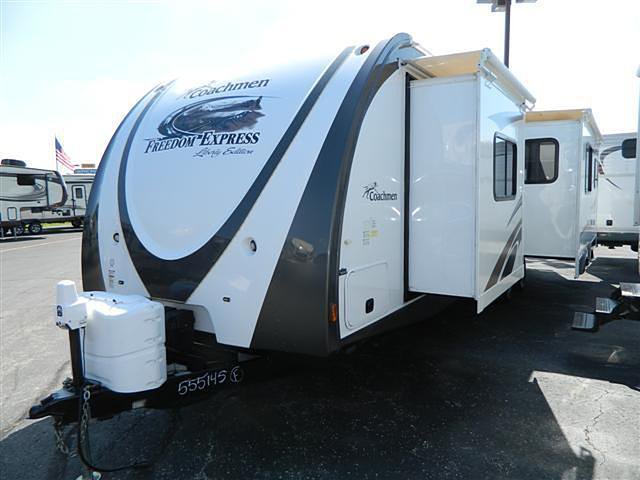 2012 Coachmen Freedom Express Photo
