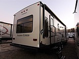 2015 Coachmen Freedom Express Photo #10