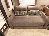 2015 Coachmen Freedom Express Photo #12