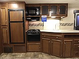 2015 Coachmen Freedom Express Photo #25