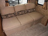 2014 Coachmen Freedom Express Photo #10