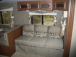 2014 Coachmen Freedom Express Photo #9